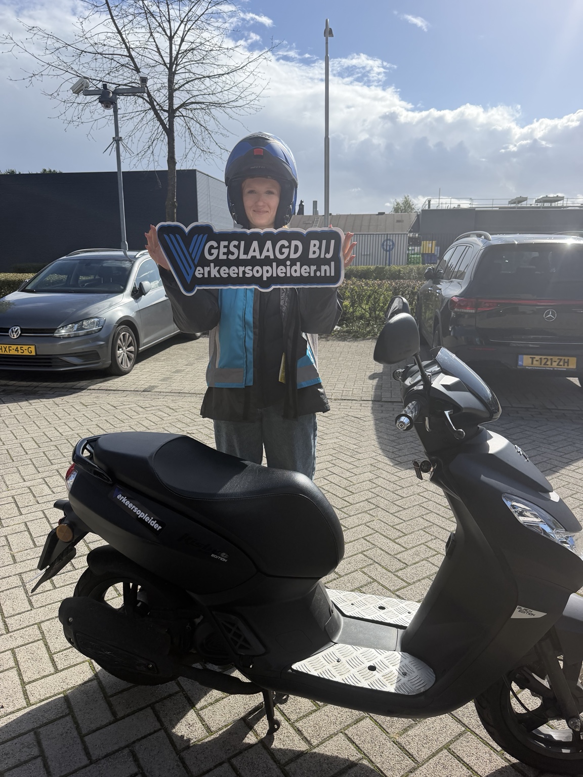 Leerling bij de scooters van Verkeersopleider in Tilburg
